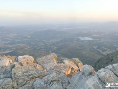 La Maliciosa al atardecer: una ruta entre luces y siluetas - Luna Llena;senderismo alcobendas viajes